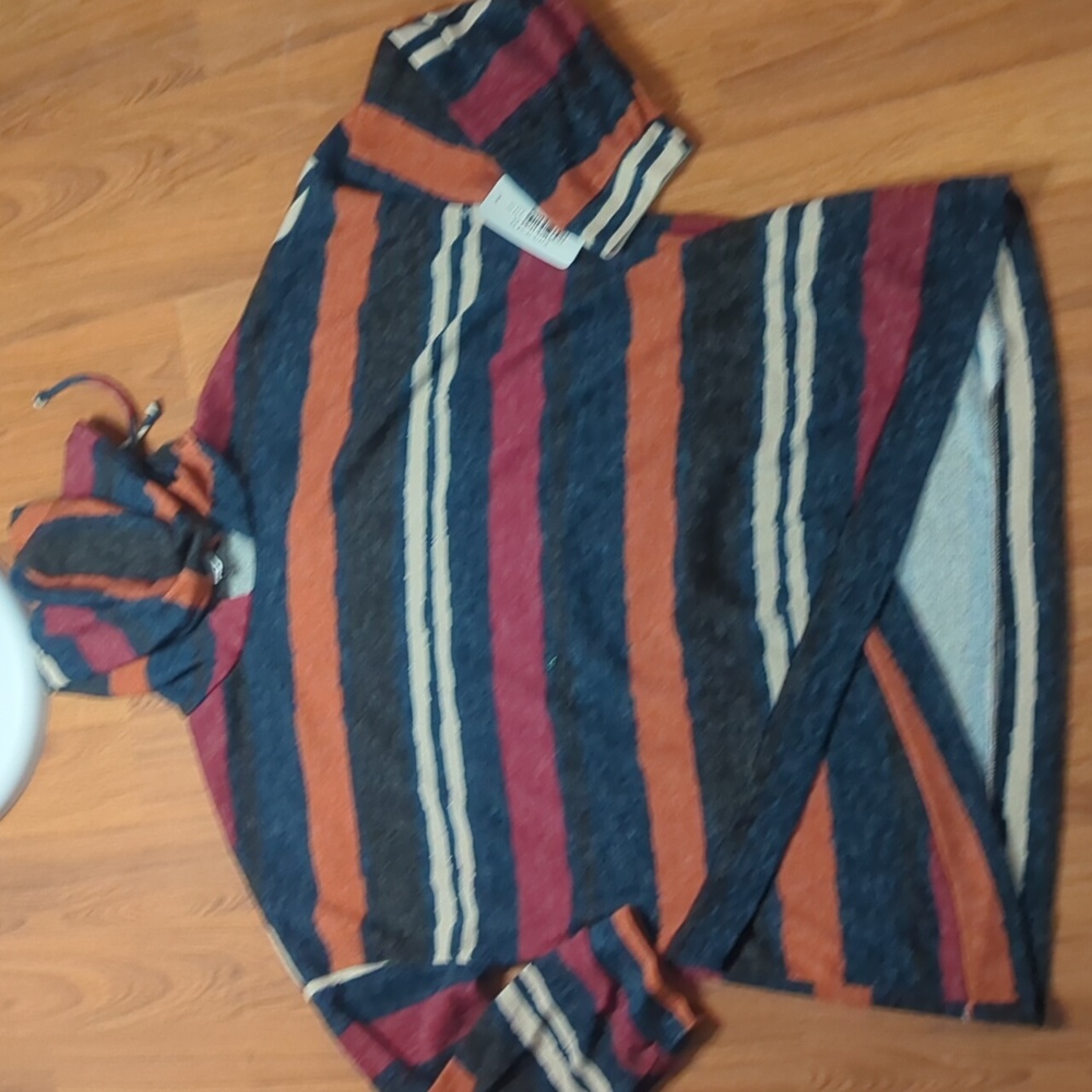 NWT Andree' By Unit Hoodie 2X